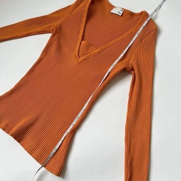 Wilfred Free Aritzia Ribbed Burnt Orange V-Neck Bodycon Top Women's Size XS - Picture 5 of 8